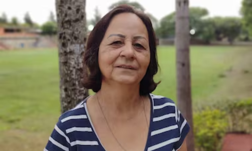 Helena, 62 anos